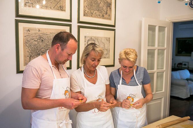Cesarine: Home Cooking Class & Meal with a Local in Siena - What You’ll Cook: Starter, Fresh Pasta Choice, and Tuscan Dessert