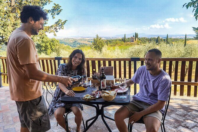 "CLASSIC" Wine Tasting and Typical Tuscan Products - Key highlights worth your time