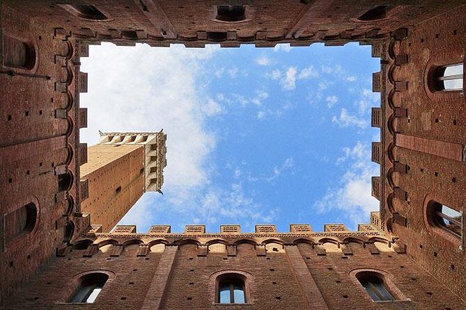 Discover the Medieval Charm of Siena on a Private Walking Tour - Battistero di San Giovanni: why the top never got finished