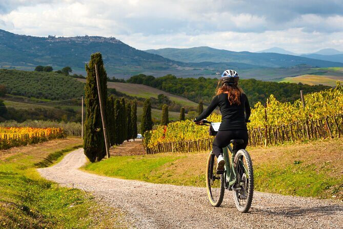 E-Bike Tour: Explore the Chianti, its Enogastronomy and Castles - Pianella and the photo rhythm before Monti in Chianti