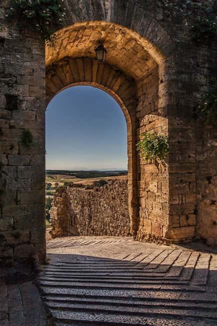 From Siena: Chianti and Castles Tour with Wine Tastings - Meet at Hotel Minerva and Go Small-Group in Style