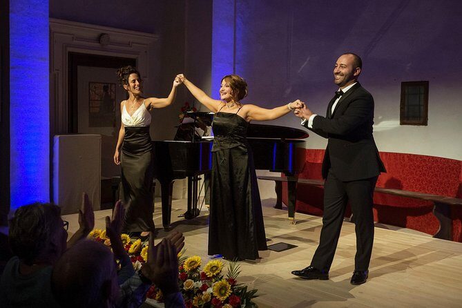 Italian Opera in Siena Experience - Timing and arrival: 9:00 pm meet, 9:15 pm start