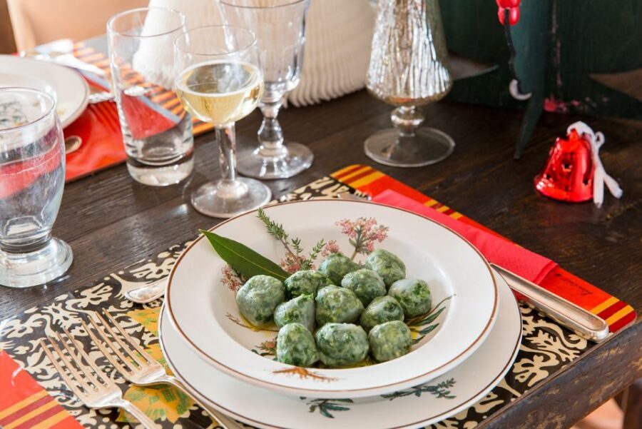 Montepulciano: Dining Experience at a Local's Home - When to Schedule: Noon Lunch vs Evening Dinner