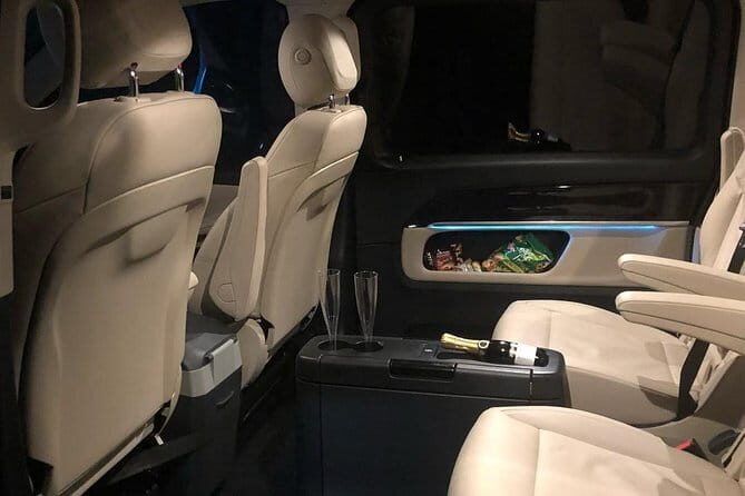 Private transfer from Florence to Sorrento - Sedan vs Minivan: Choose Based on Your Group Size