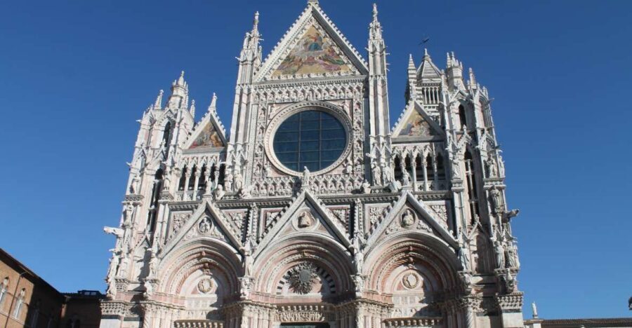 Siena: Duomo di Siena Private Guided Tour - Skipping the ticket queue and walking straight into the interior