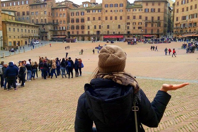 Siena Magica Private Walking Tour - Piazza del Mercato: the market and mint side of the city