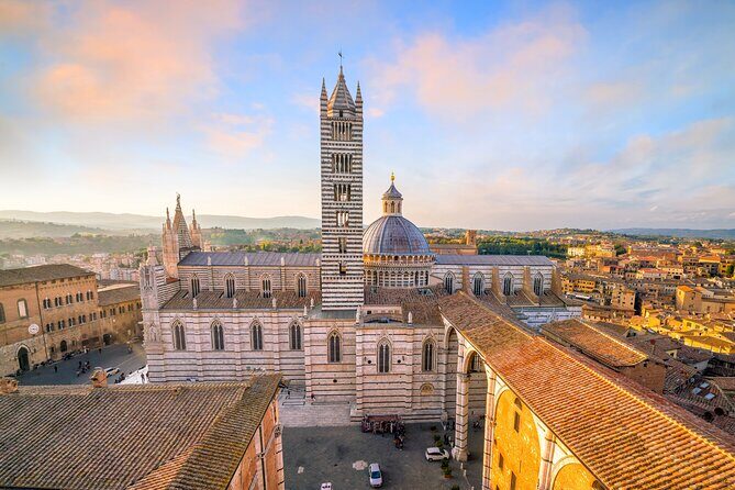 Siena Magica Private Walking Tour - Palazzo Comunale and Torre del Mangia: power, height, and skyline views
