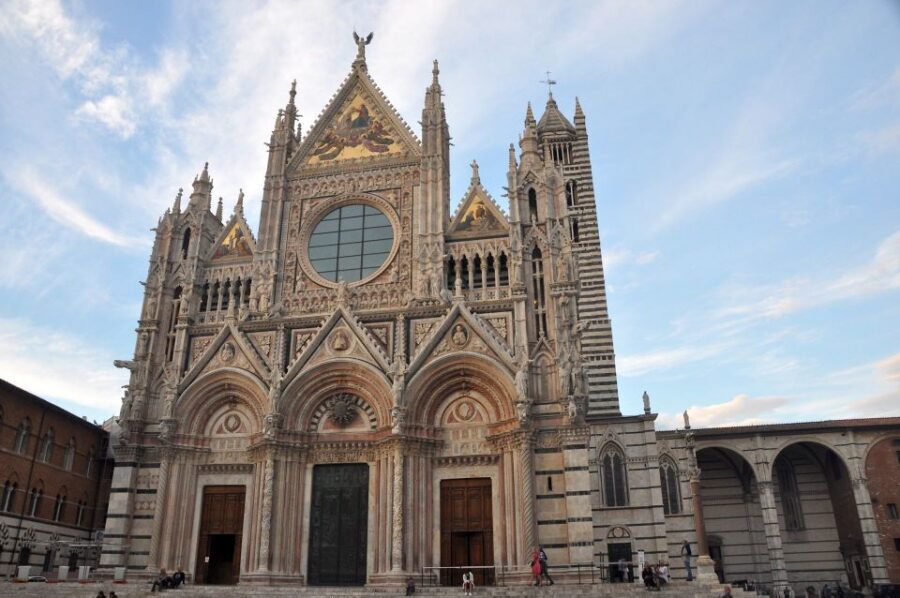 Siena: Palio Walking Tour - Price and value: what $328.53 is really paying for
