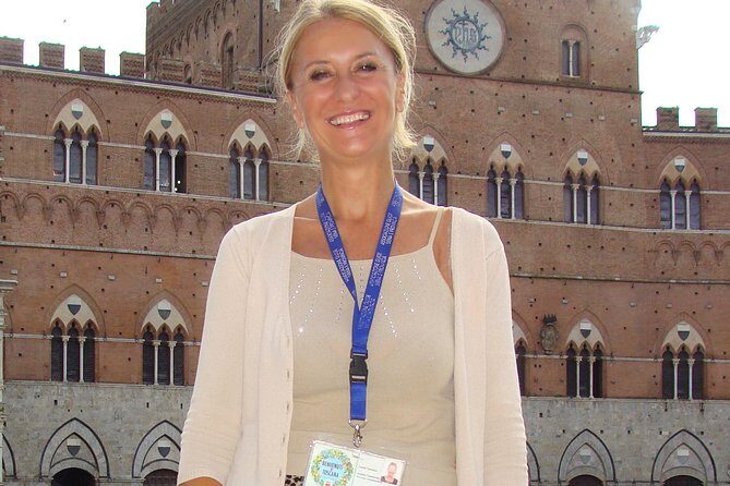 Siena Private walking tour - Piazza del Campo: Palio ground and Siena’s civic center