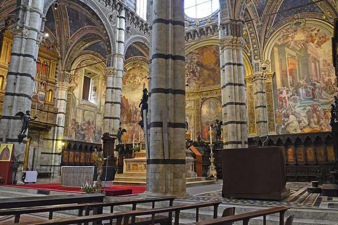Siena Private Walking Tour: Traditions, Streets & Cathedral - Why a private walk makes Siena feel doable