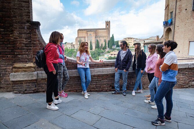 Siena Sightseeing Walking Tour with Food Tastings for Small Groups or Private - Piazza del Campo: the shell-shaped centerpiece plus your first serious tasting