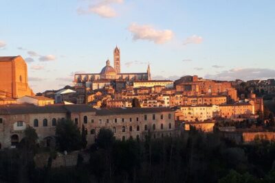 Siena walking tour with lunch & Chianti wine - Meeting at Hotel NH Siena and how the route flows