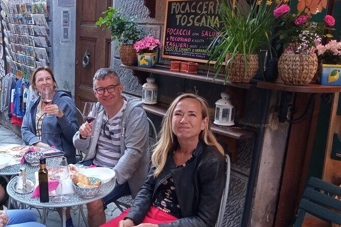 Siena walking tour with lunch & Chianti wine - Piazza del Campo: the medieval square you understand by walking it