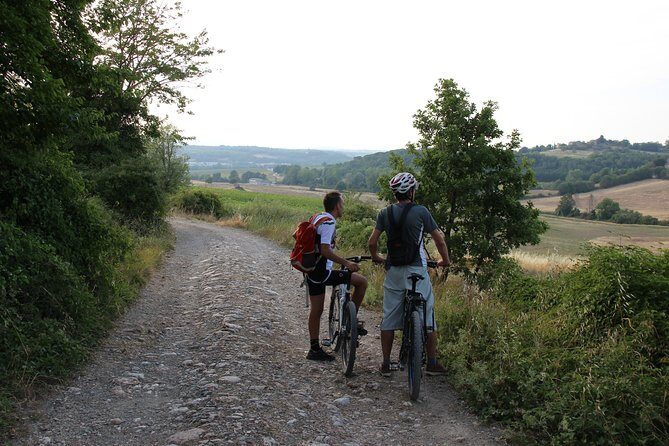 Small Group E-Bike Chianti Tour with farm lunch from Siena - Monteriggioni: the fortress stop where Tuscany turns medieval