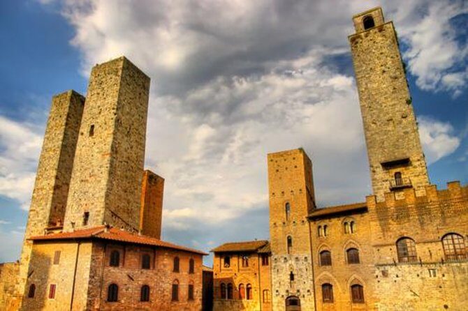 Small-Group San Gimignano and Volterra Day Trip from Siena - Volterra after lunch: alabaster craftsmanship you can see up close