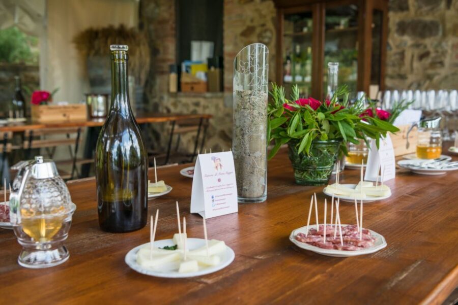 Total Immersion Wine Tour in Chianti - Tasting Room Mini Course: How to Smell, Taste, and Serve